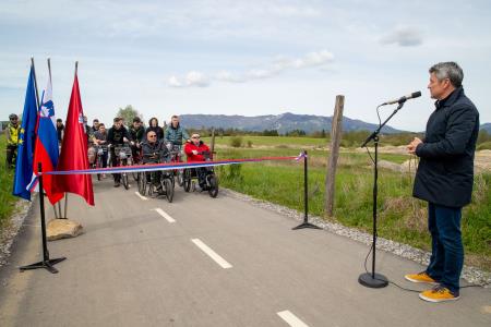 otvoritev kolesarskih poti na Postojnskem (18)